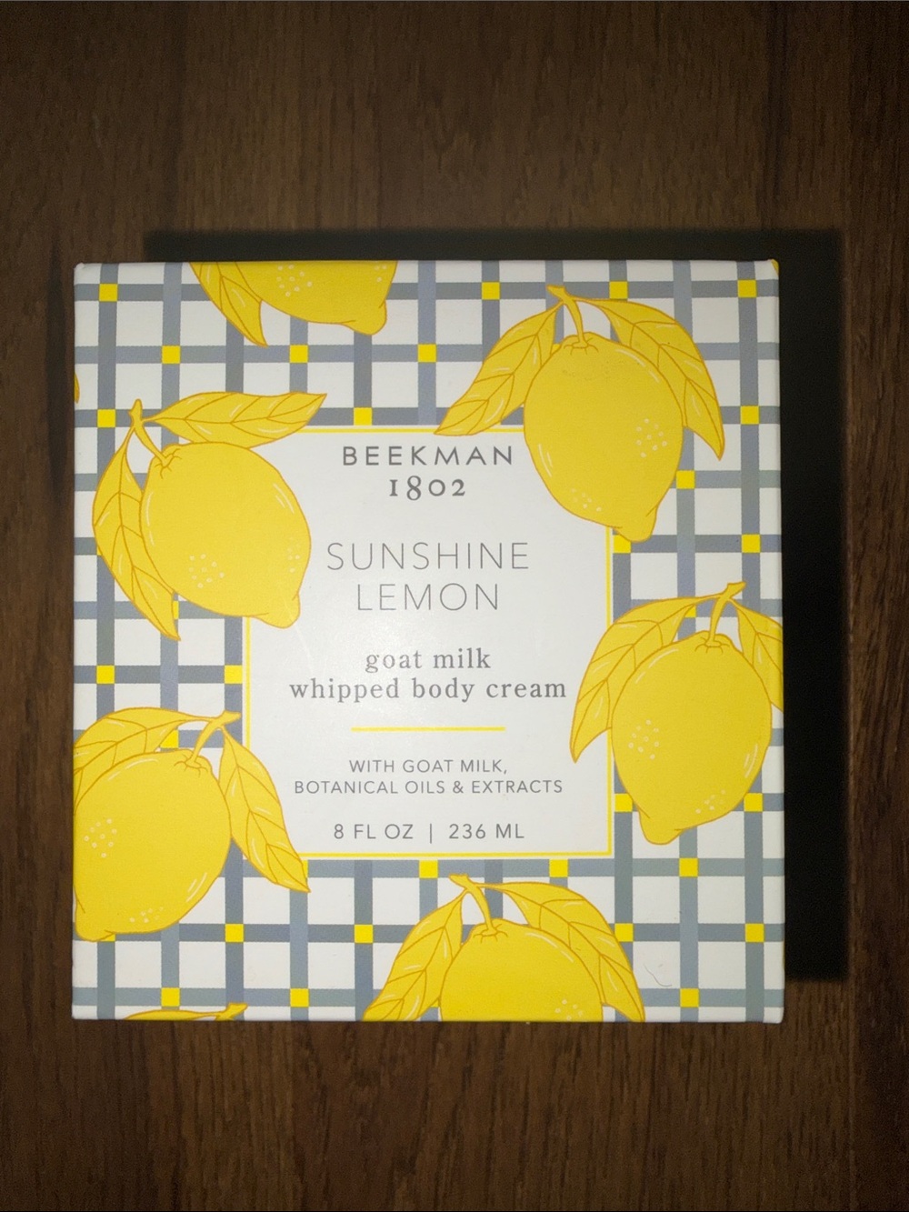 Beekman 1802 Sunshine Lemon Whipped Body Cream - Yellow & White